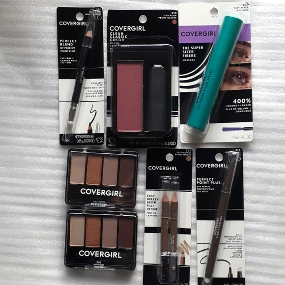 COVERGIRL Other - Covergirl Makeup bundle